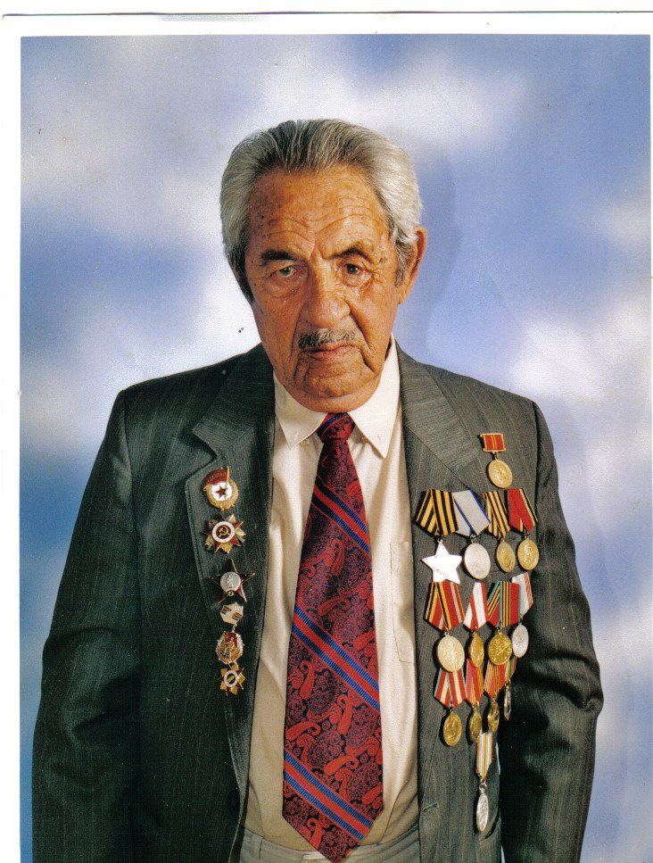 В боях, ценою в четыре тяжелых ранения...